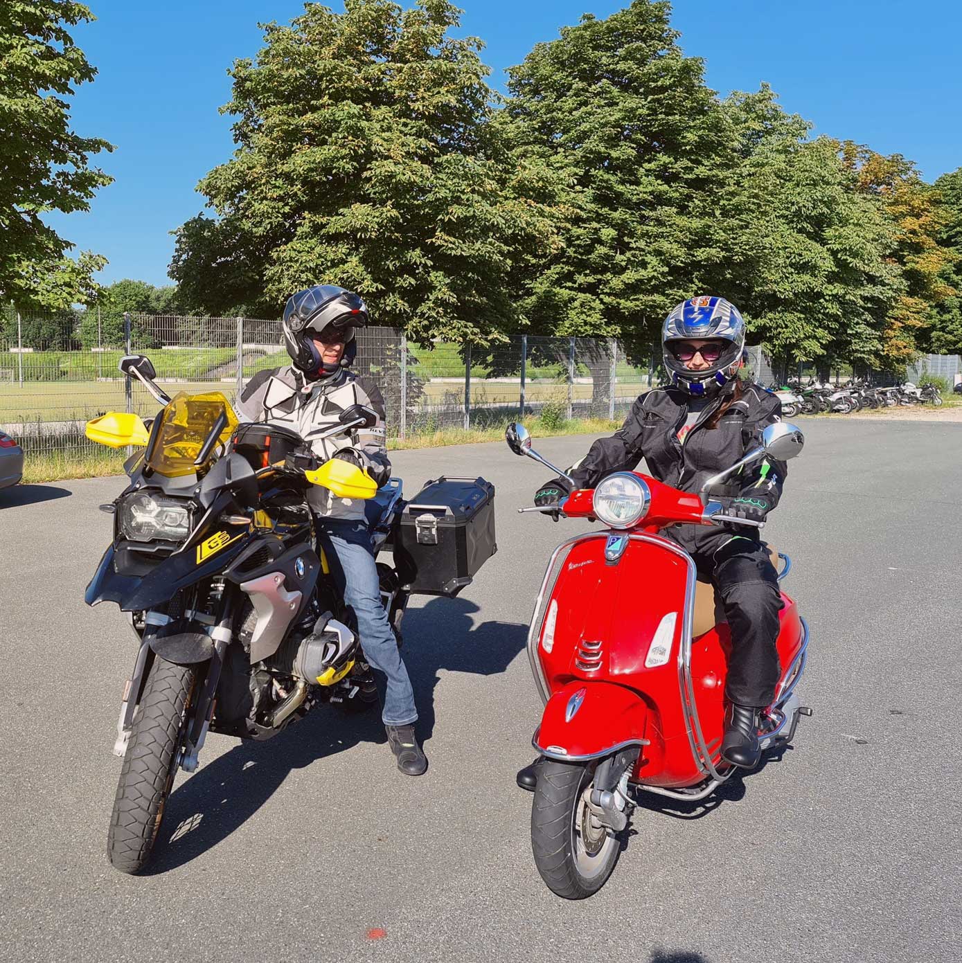 Praktische Ausbildung von Motorrad zu Motorrad